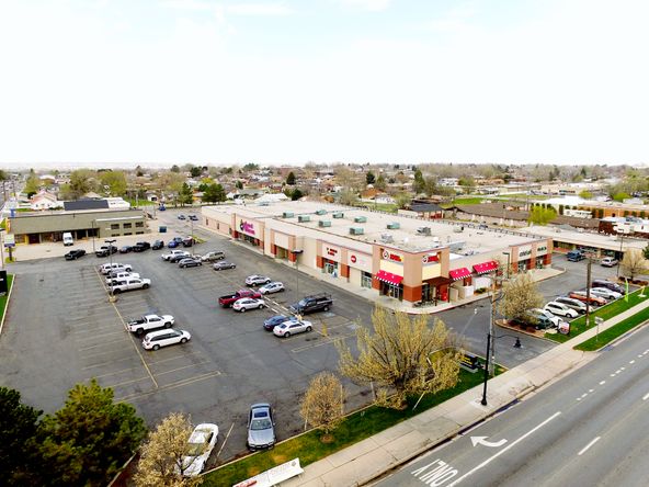 Jade Retail: 5600 S 1900 W, Roy, UT 84067
